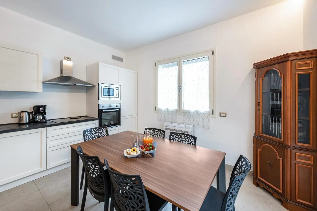 Holiday home Casa Giustina Villa Toscolano Maderno